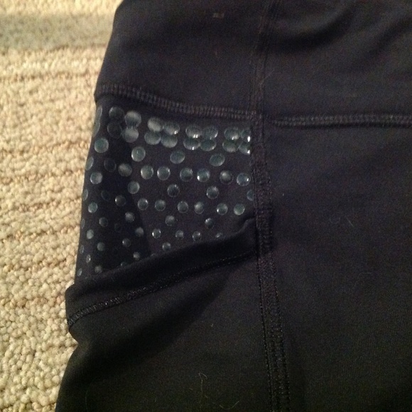 Lululemon Dart and Dash Shorts Black - Picture 3 of 5